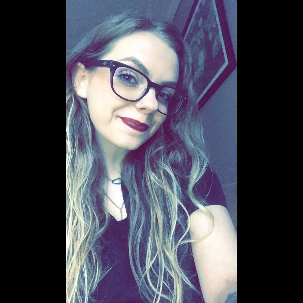 Meet your Posher, Abigail